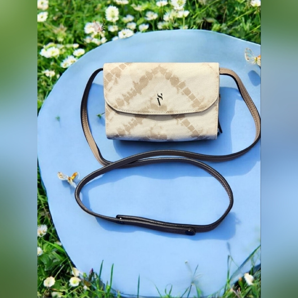 Simply Vera Vera Wang Tie-Dye Print Wallet/Crossbody Bag